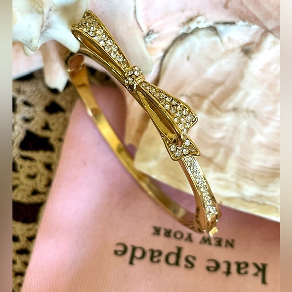 Like NEW!! Large Rhinestone Bow “Love Notes” Kate Spade Bracelet - Picture 7 of 8